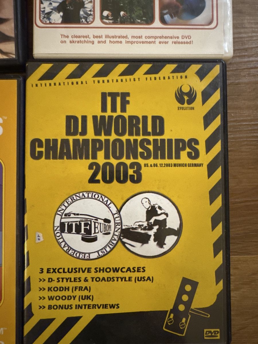 Tutti i DVDs: DJ  scratch turntablism DVD Collection – Usato da Pfaffhausen venduto da mavital 1