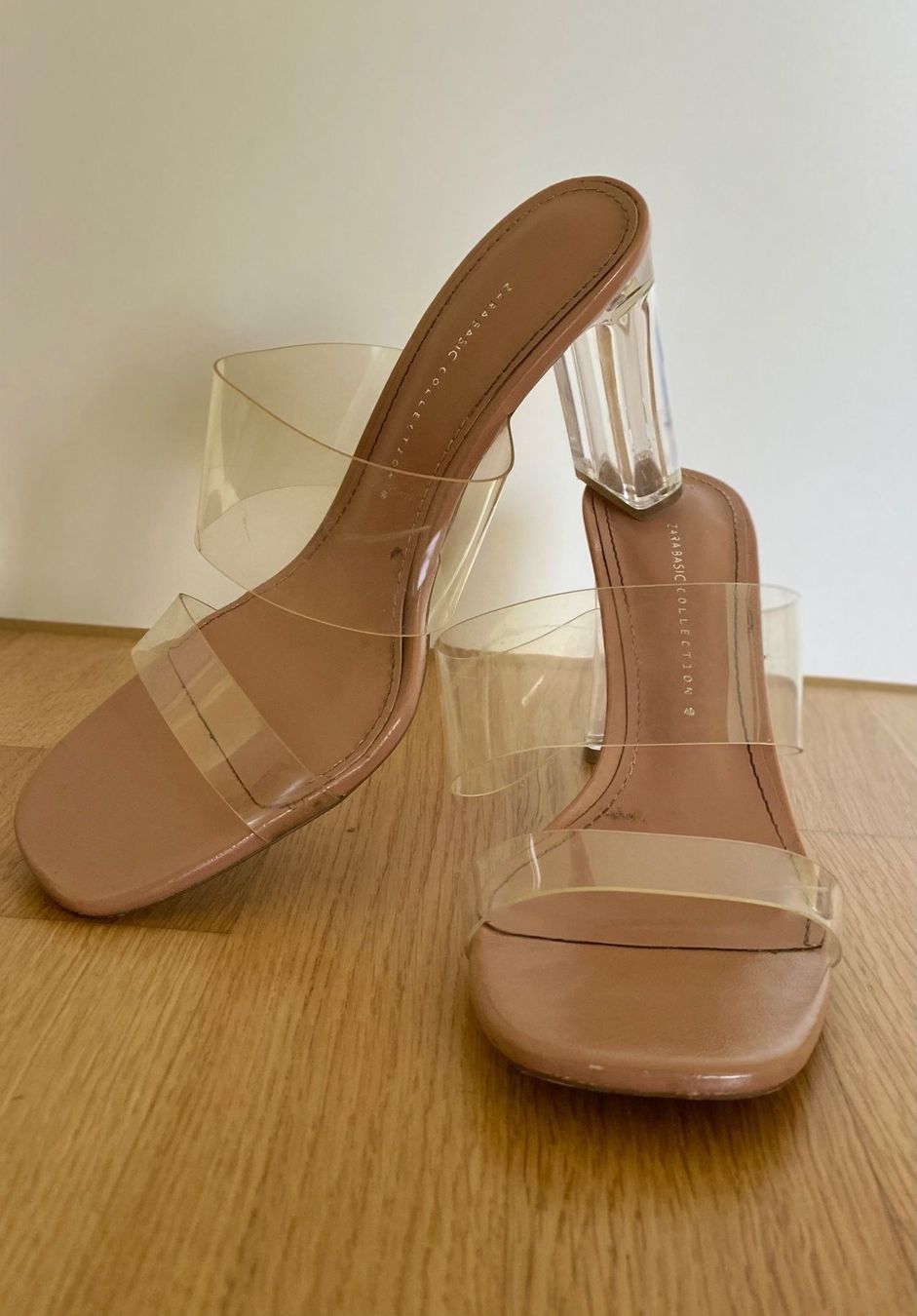 Zara Scarpe da donna: ZARA BASIC HEELS TRANSPARENT – Usato da Walchwil venduto da Finibaci 3