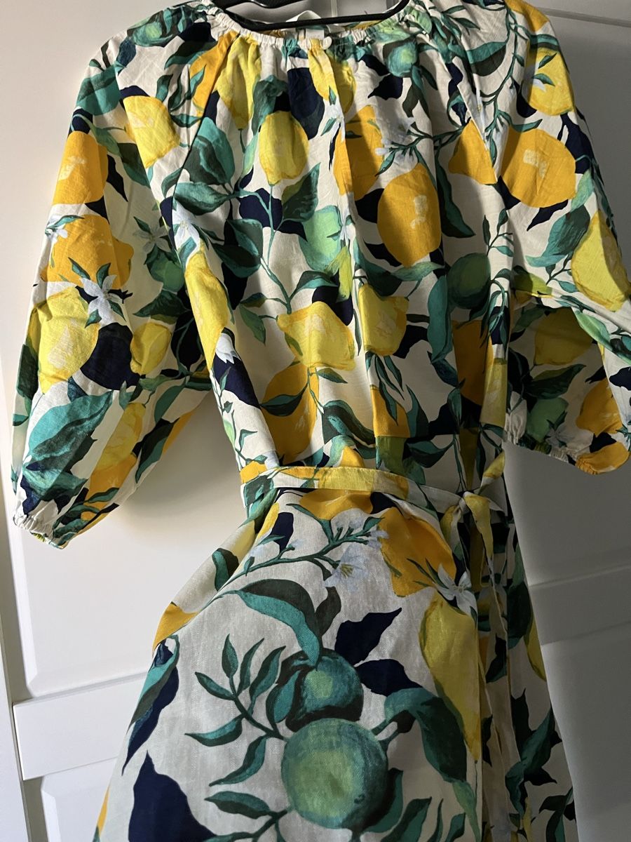 H&M Kleider: 100% Baumwolle Kleid mit Blumenmuster – Neu und originalverpackt aus Allschwil von eyl_bb8q 3
