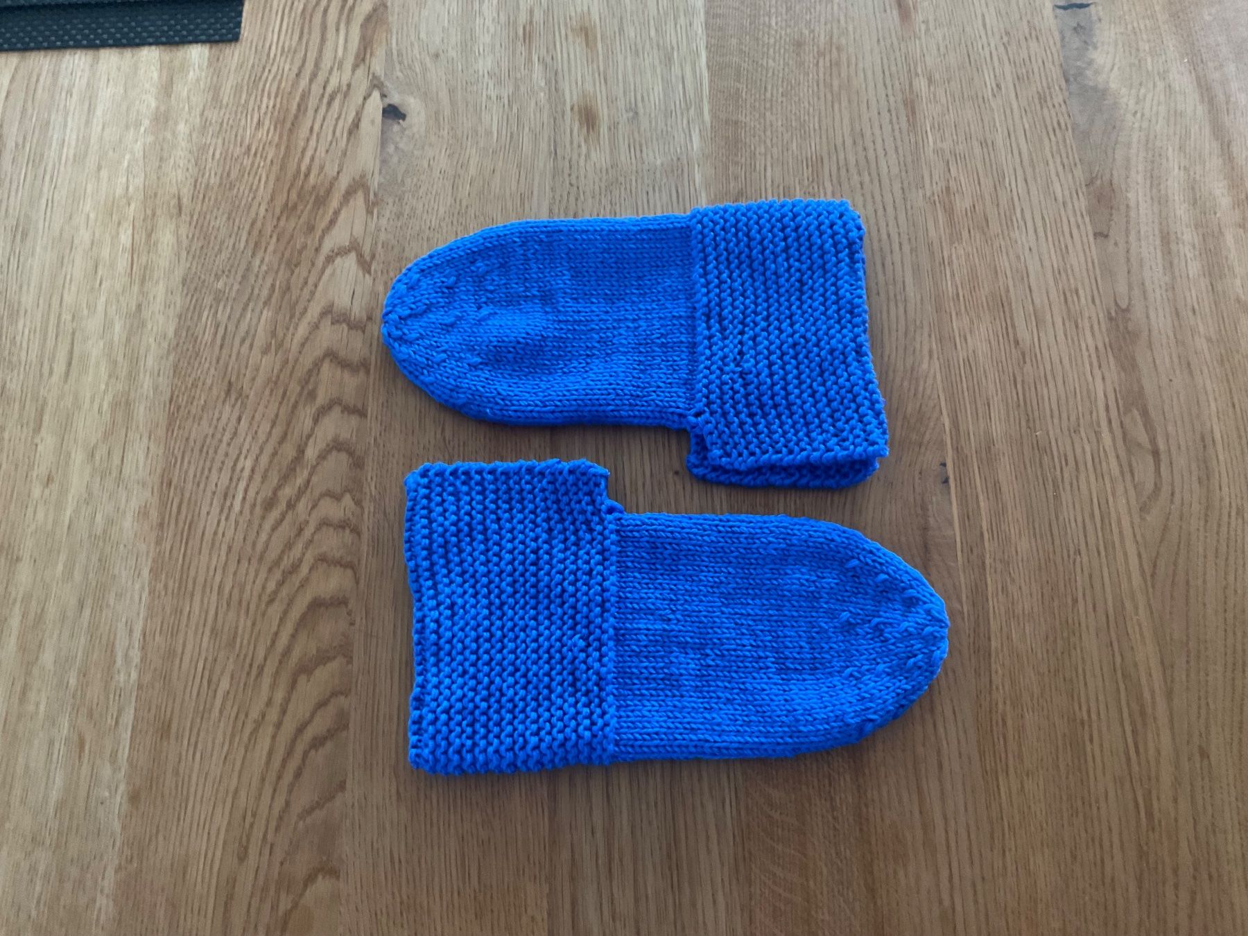 Calze: Handgestrickte Bettsocken mit doppelter Wolle gest. Gr.41 – Usato da Wetzikon ZH venduto da FeeF
