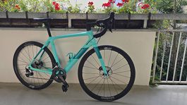 Bianchi Infinito CV Disc, Carbon Rennrad,  Ultegra