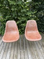 Eames Fiberglass Side Chair DSX