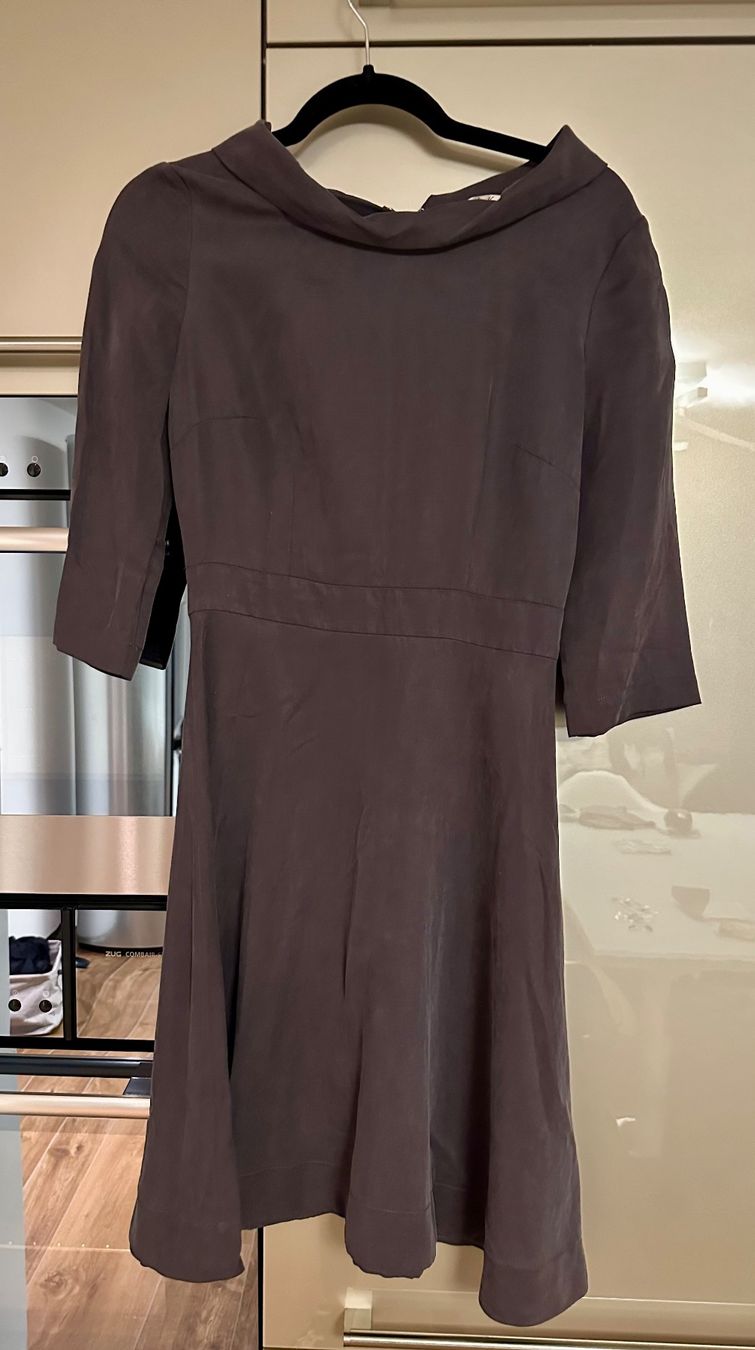 Vestiti: Komodo Kleid (neu) – Nuovo (secondo la descrizione) da Fällanden venduto da Pilli91