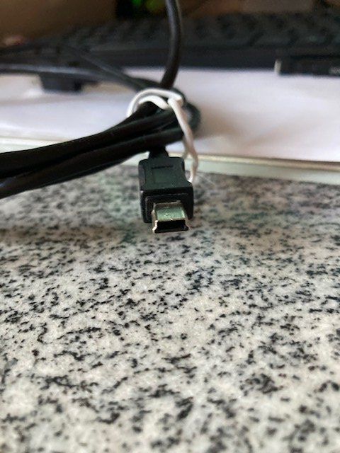 Cavi: Ladekabel USB mini 180 cm – Usato da Untervaz venduto da AndreaC04