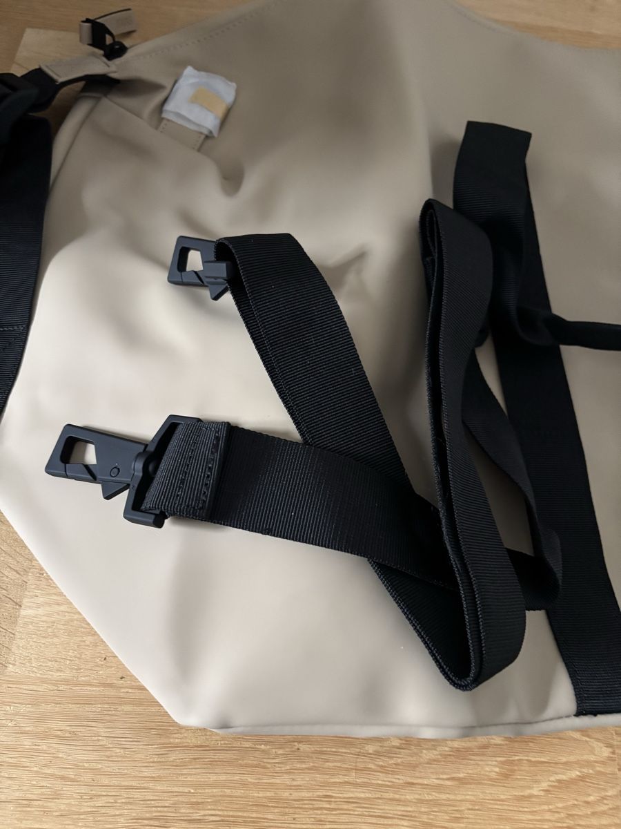 Rains Borse: Rains Week-end Tasche sand NEU – Nuovo e nell'imballaggio originale da Fribourg venduto da dafral 4