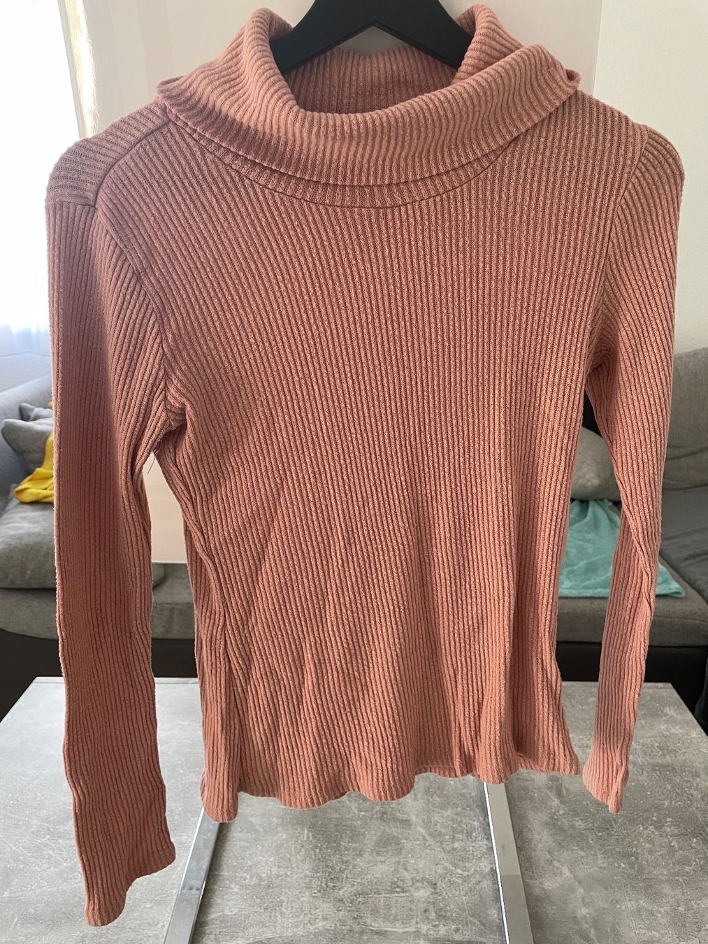 Maglioni & Felpe: Pullover Rosa – Usato da Mägenwil venduto da Lea.SN