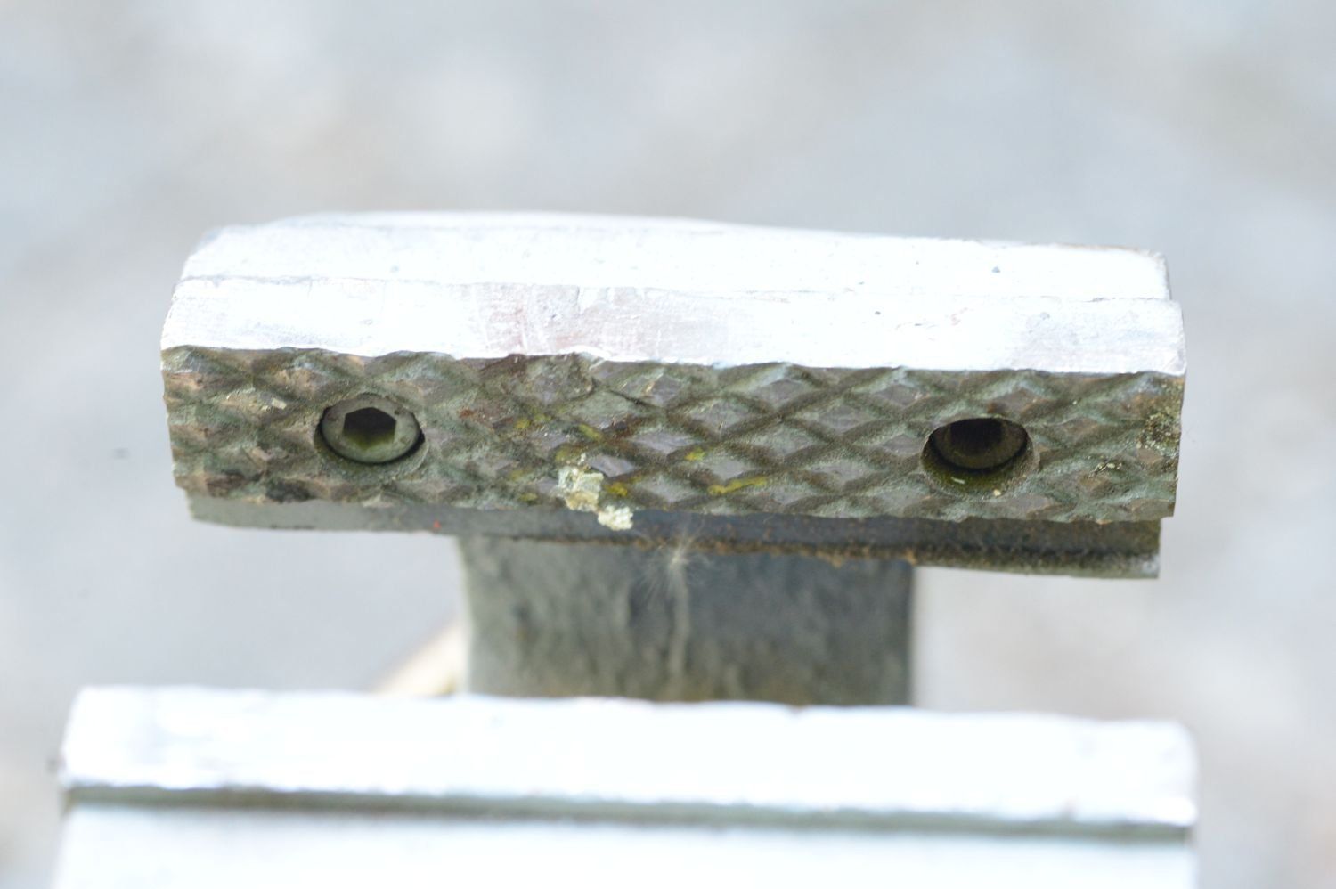 Tutti gli attrezzi: Schraubstock 10cm Backenbreite, 9.3kg – Usato da Lichtensteig venduto da dan_rj7z 3