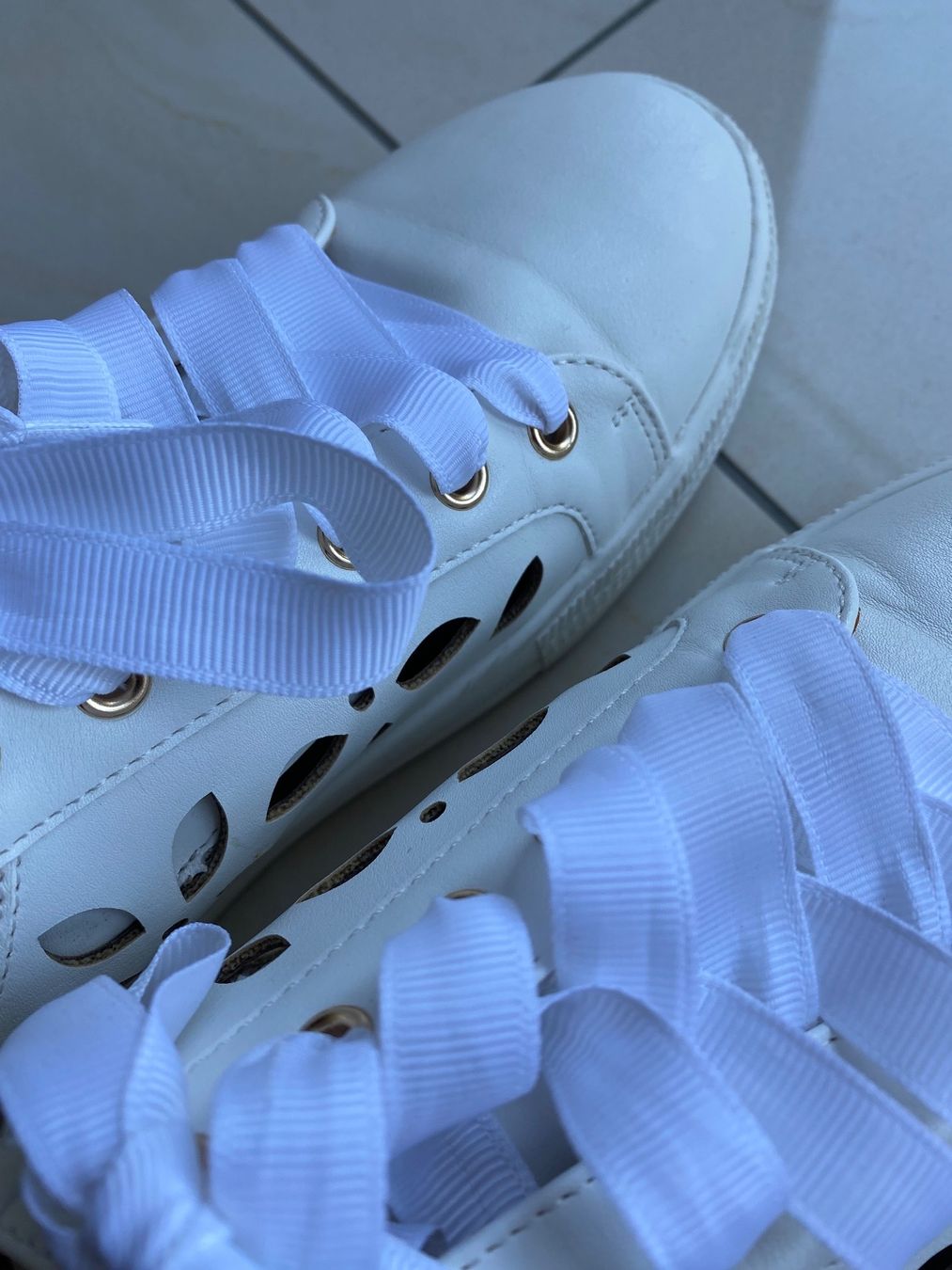 Lascana Damenschuhe: Sneaker, Lascana, vegan, 38 – Gebraucht aus Eiken von jessycat01 2