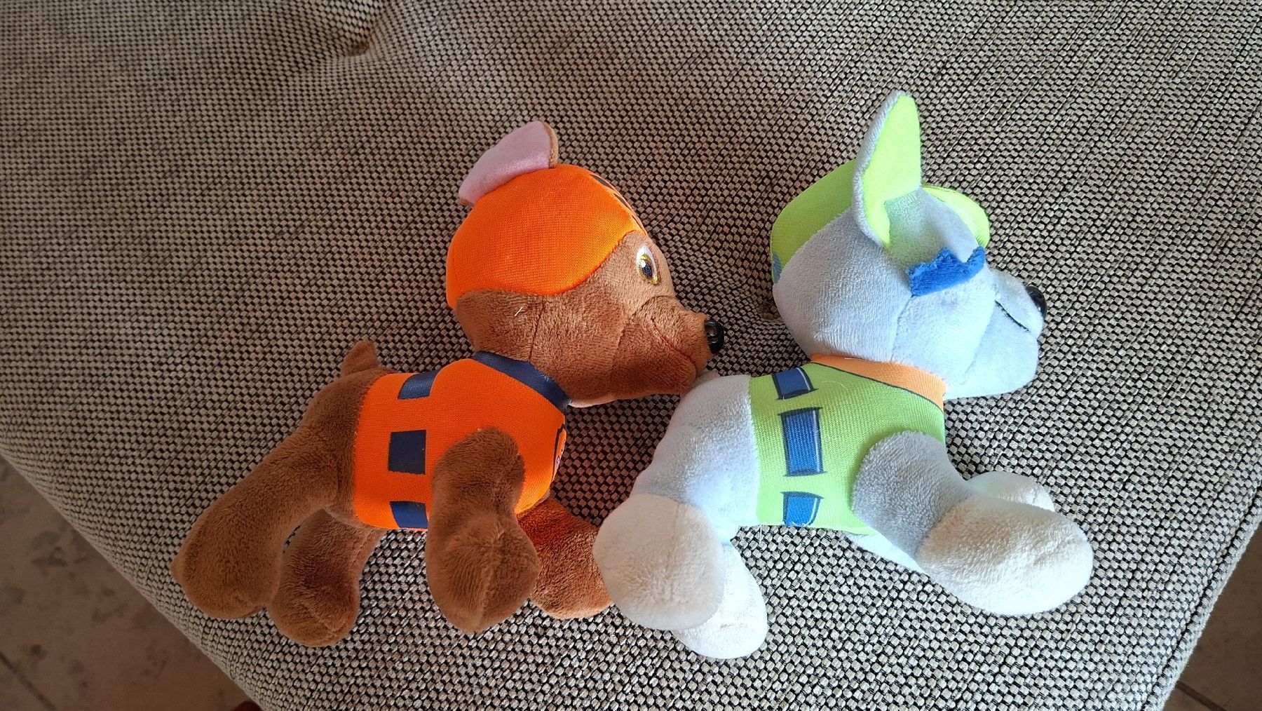Spielzeuge: 2 Plüsch Paw Patrol Hunde – Neu (gemäss Beschreibung) aus Safnern von Brionne 1