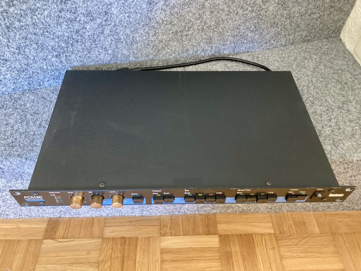 Strumenti musicali: Lexicon PCM 60 Reverb Hall – Usato da Glattfelden venduto da Pedals 3