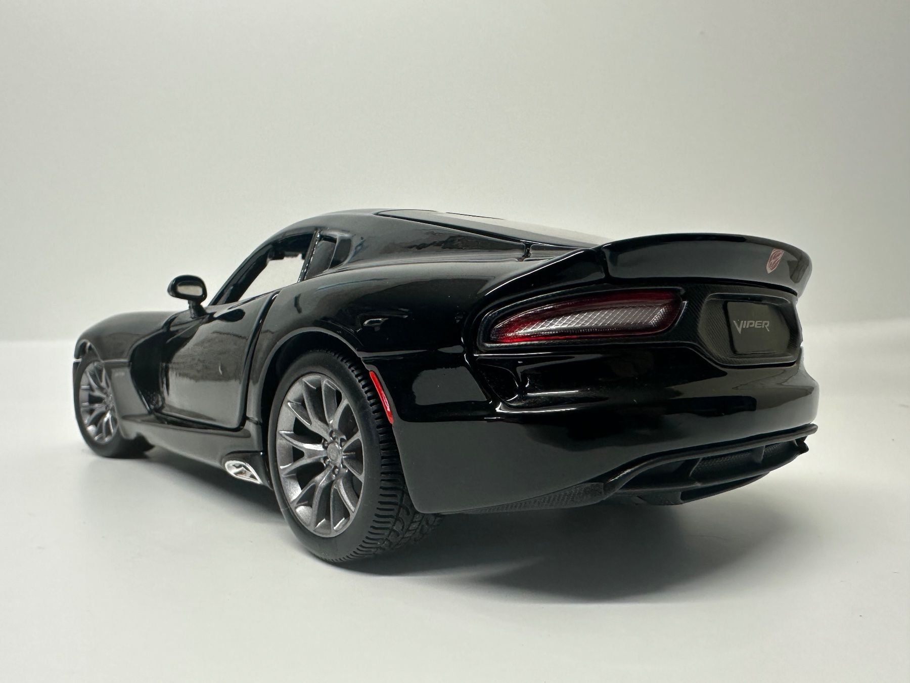 Dodge Modellautos: Dodge Viper GTS 1/18 (schwarz) – Gebraucht aus Ettingen von SwissHellcat 3