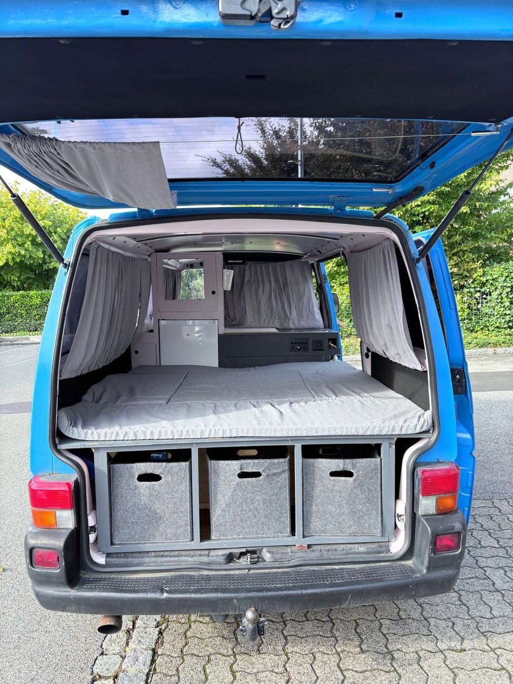 VW Veicoli da campeggio: VW T4 Campervan - ausgebaut – Usato da Steckborn venduto da rboelsterli 4