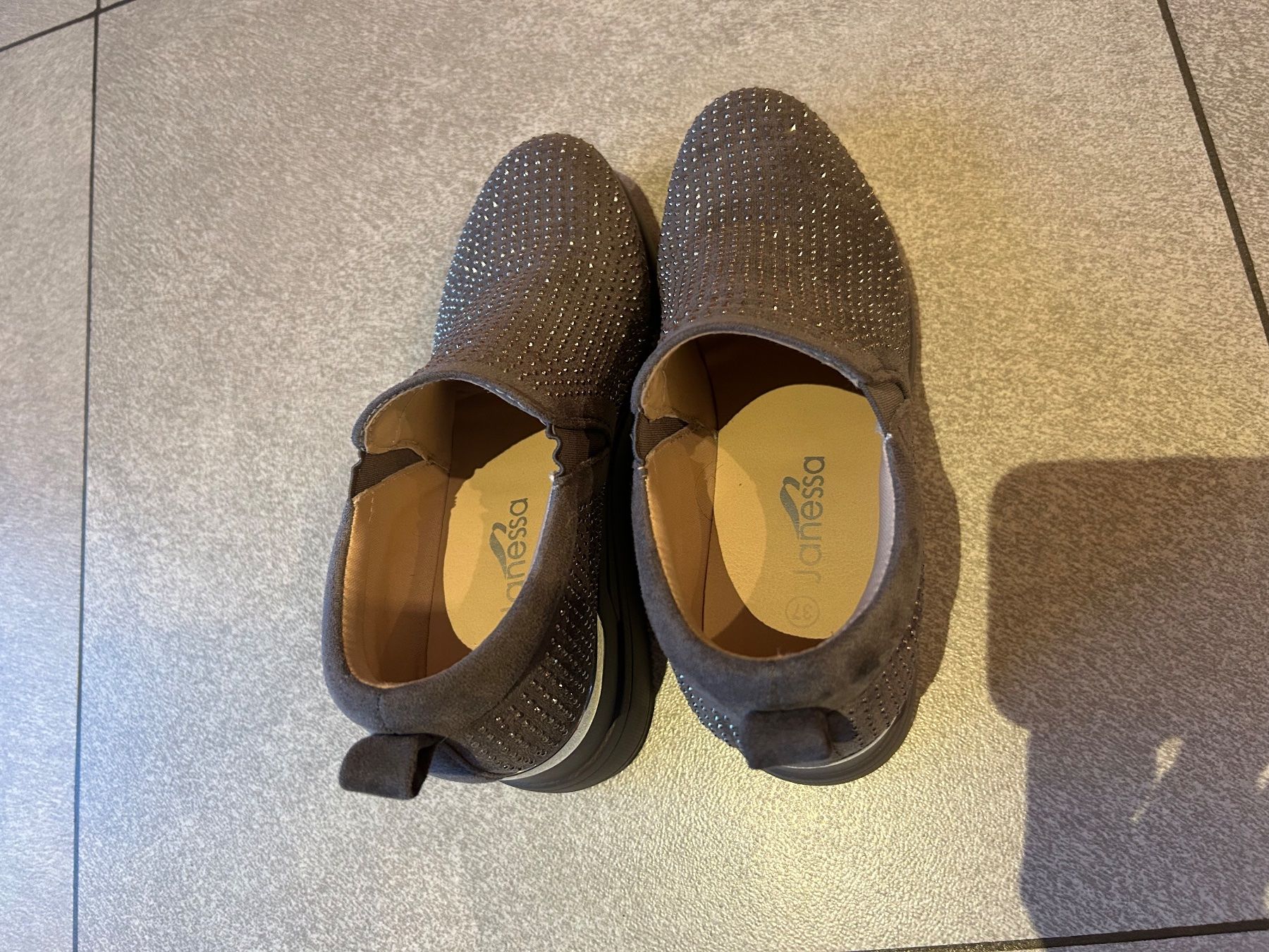 Damenschuhe: Schuhe JANESSA gris gr 37‪ – Gebraucht aus Arbedo von nadia1973 4