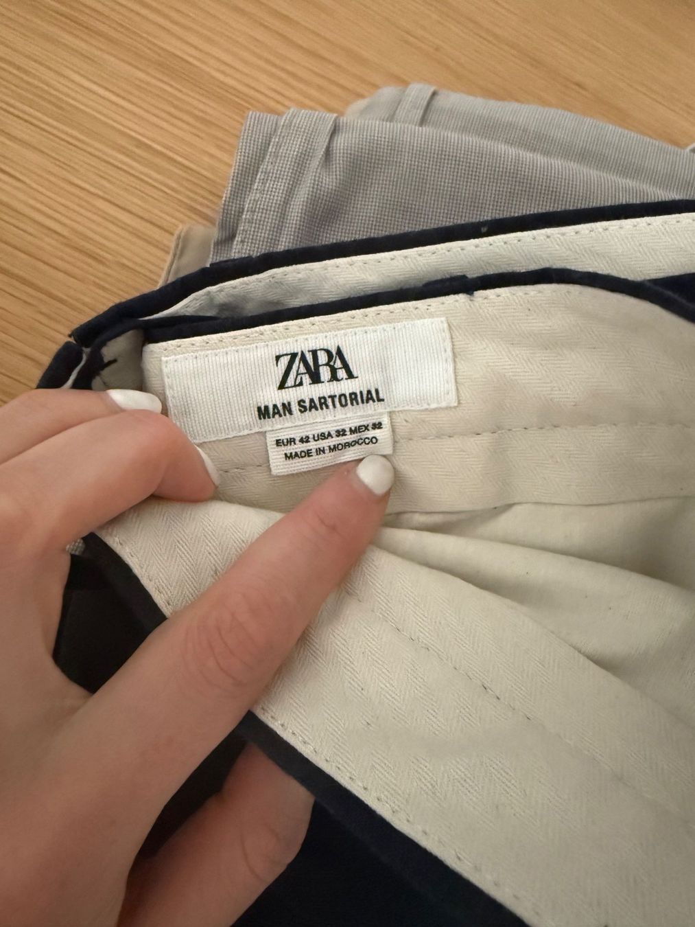 Pantaloni: Herrenhosen lang – Usato da Basel venduto da ali_r7s7 5