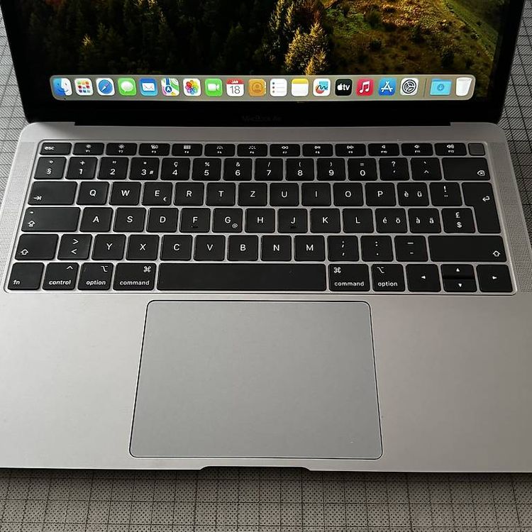 Notebook: Apple Macbook Air 13" 2018, 8GB, 512GB HD, i5, Retina  – Usato da Erlinsbach venduto da Nasobert 1
