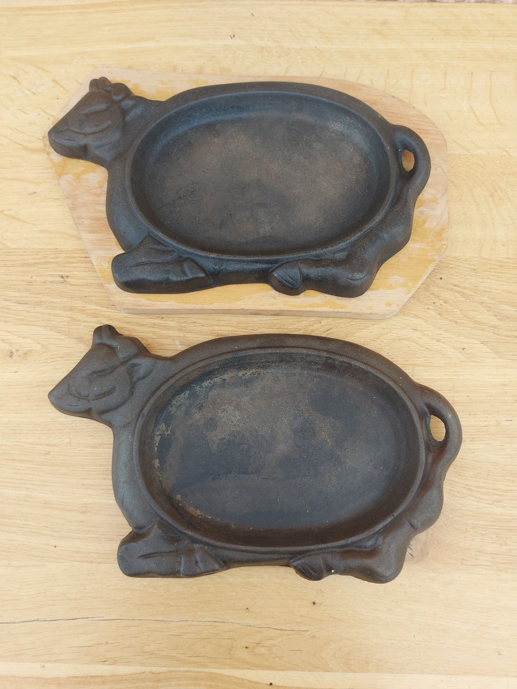 Piatti di portata: Rustikale Servierplatten ; Design, 2 Stück, Neuwertig – Usato da Rheinau venduto da profitronic.shop