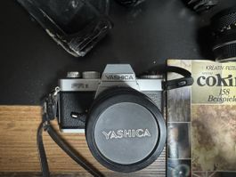 Yashica FR2