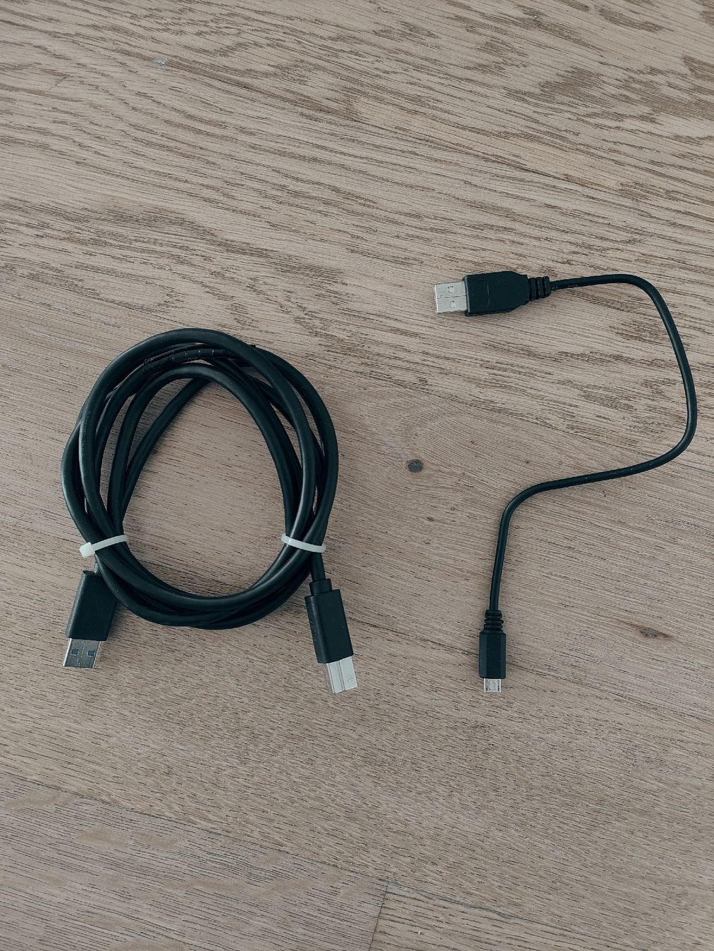 Kabel: USB Kabel – Gebraucht aus Birmensdorf ZH von mku_9qbw