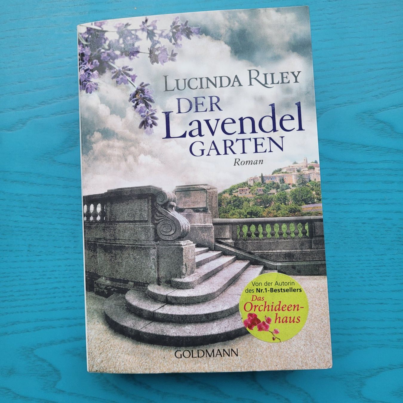 Libri: Lucinda Riley- Der Lavendelgarten – Usato da SCHÜBELBACH venduto da CoKaHa