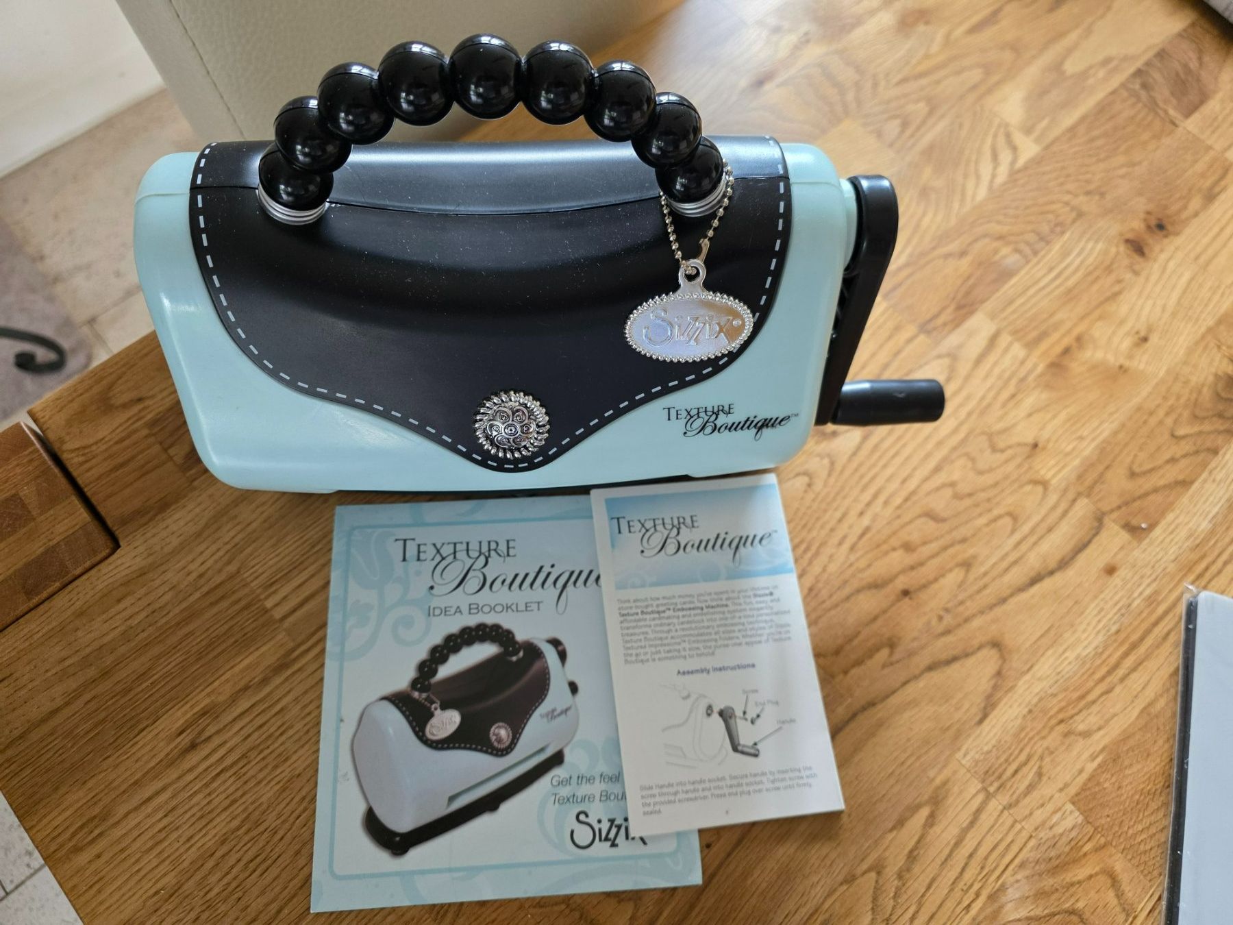 Sizzix Bastelsets: Prägemaschine – Neu (gemäss Beschreibung) aus Bünzen von Floh99