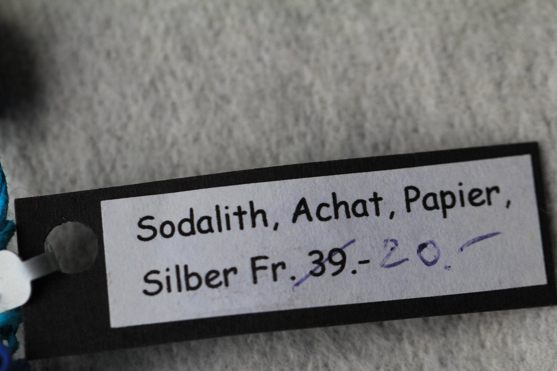 Catenine: Halskette Sodalit Papier – Nuovo (secondo la descrizione) da Meiringen venduto da Dunkel1 2