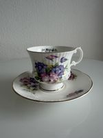 Tasse et soucoupe vintage Elizabethan Staffordshire