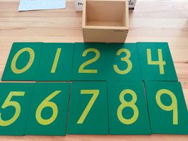 Montessori Zahlenkarten 0-9 mit Holzkiste