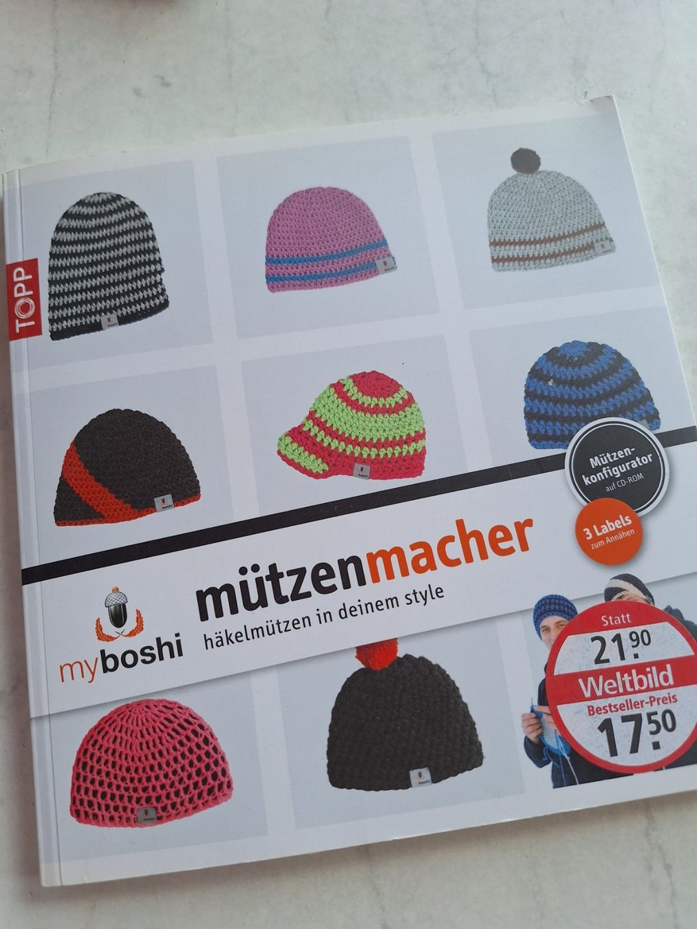 Lana: MY BOSHI - MÜTZENMACHER - STRICKBUCH – Usato da Huttwil venduto da Kunterbuntli