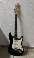 E-Gitarre Pro-Tone schwarz 6-saitig gebrauchter Zustand