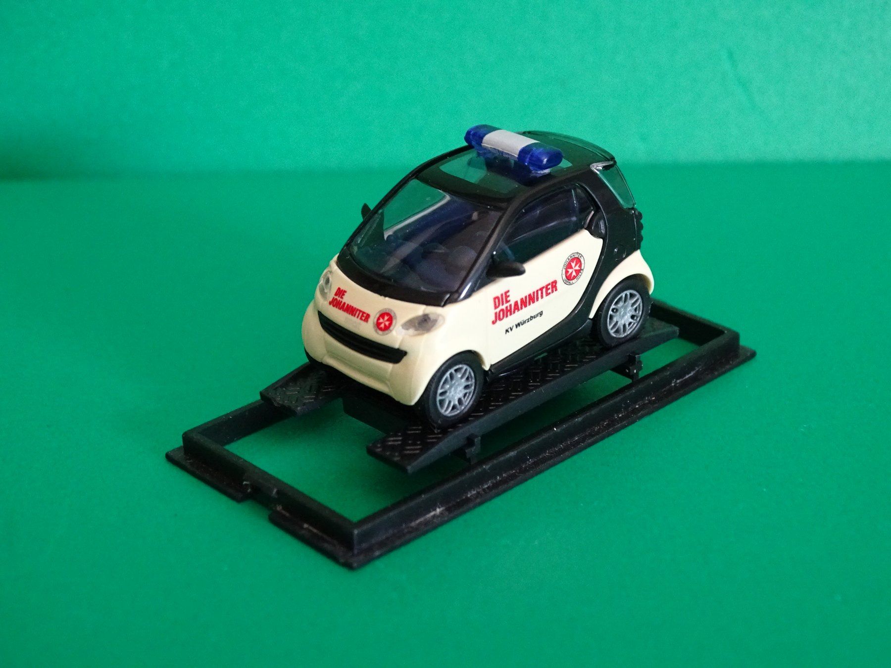 Busch Voitures modèles: Smart fortwo von Busch 1/87 – Neuf (Voir description) à Bretzwil par Meex
