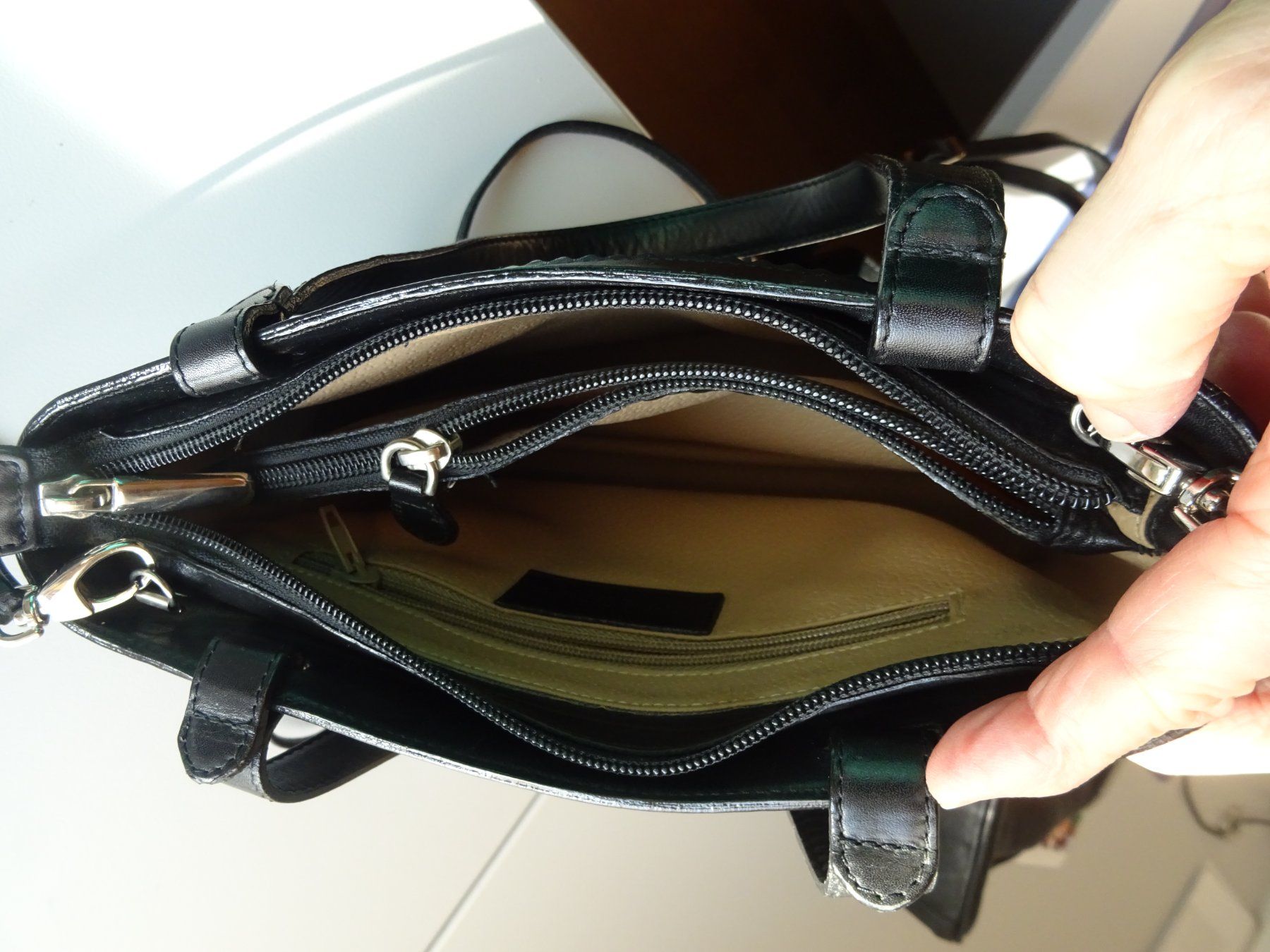 Borse da donna: Em-el Handtasche – Usato da Niederbipp venduto da PiaZ01 1