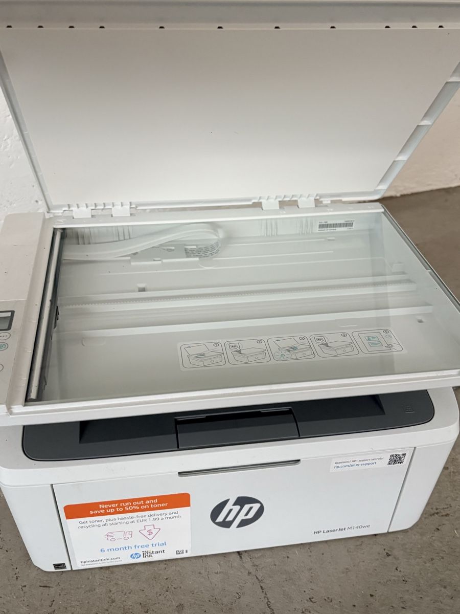 Imprimantes: HP LaserJet MFP M140we Printer Scanner used condition – Neuf (Voir description) à Zürich par olg_kcn8 1