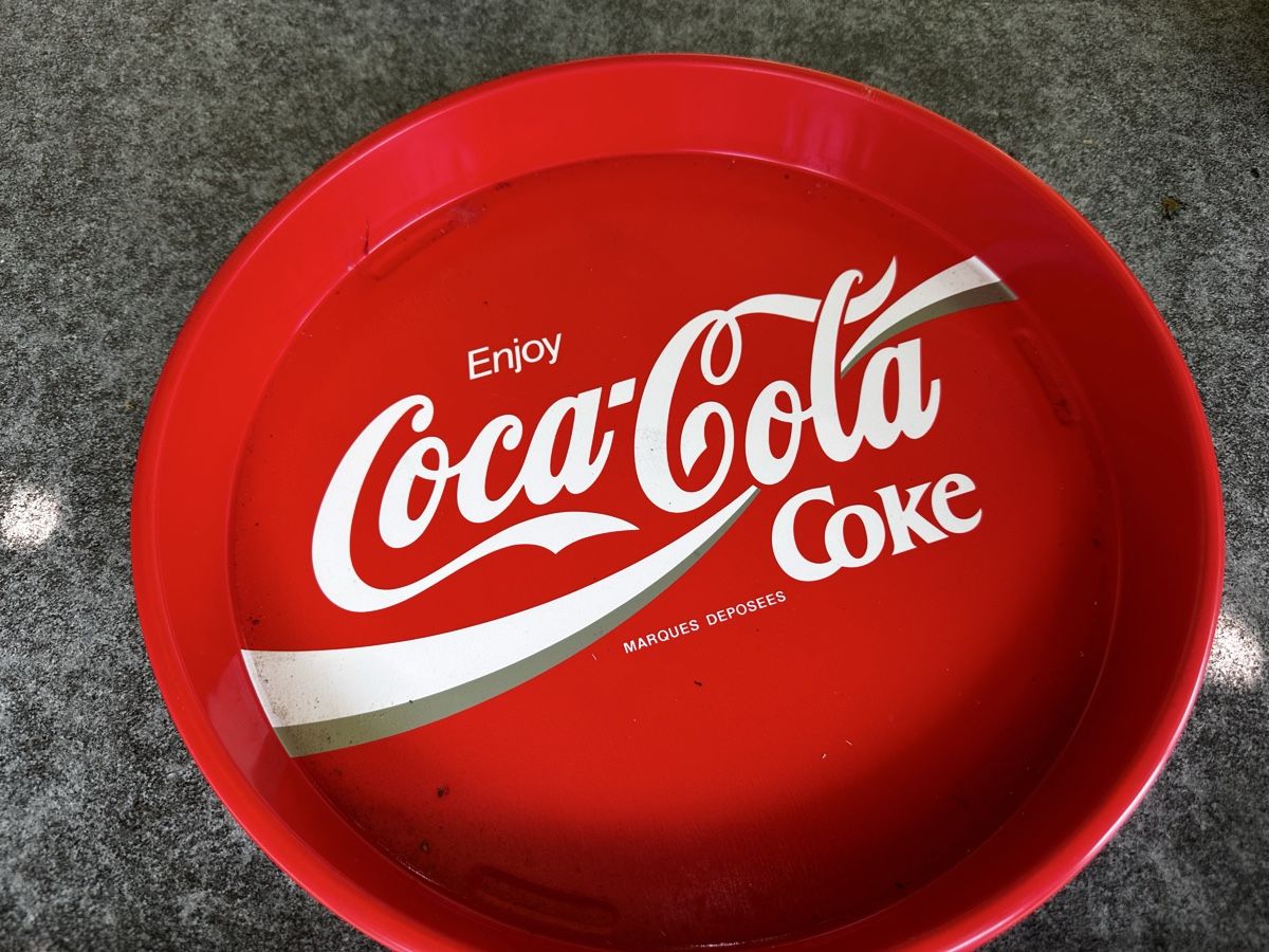 Servierplatten: Originales Vintage Coca Cola Serviertablet – Gebraucht aus Starrkirch-Wil von charlywatson