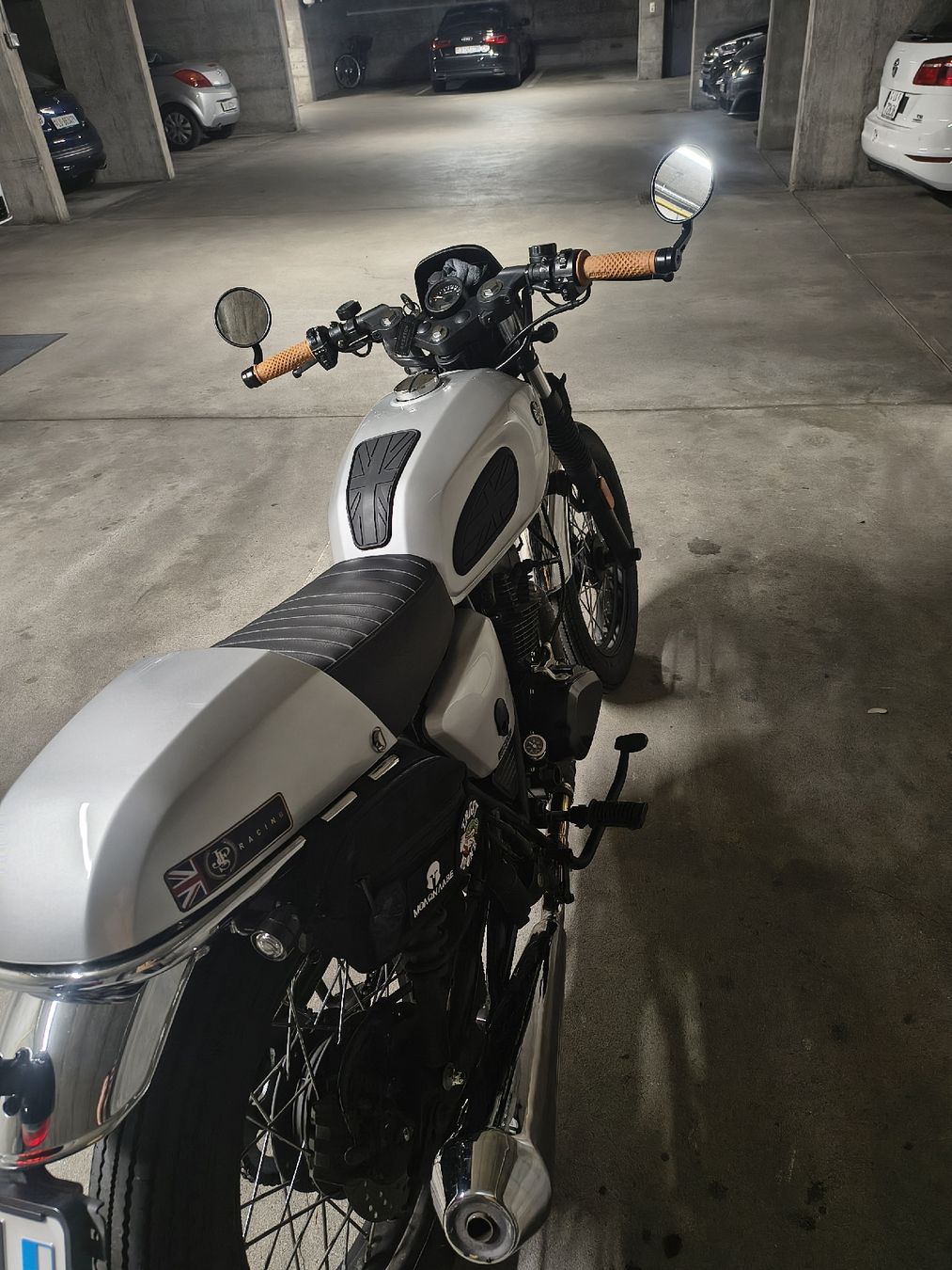 Brixton Motorcycles Altro: Brixton 125 Café Racer – Usato da Kriens venduto da Petu0 3