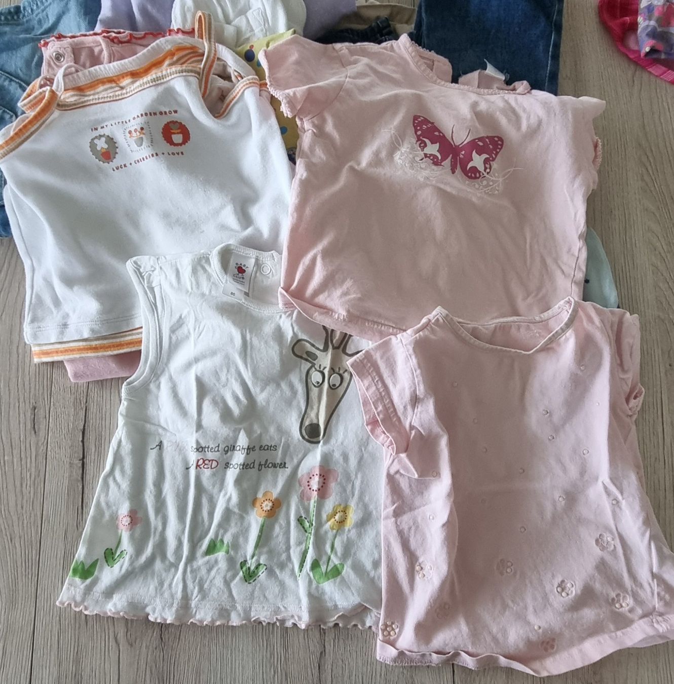 Lotti & Set di vestiti: 22 teiliges Kleiderpaket gr.86 – Usato da Grossdietwil venduto da GNOM313 5