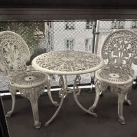 Ensemble de jardin en fonte, Table + 2 ch.