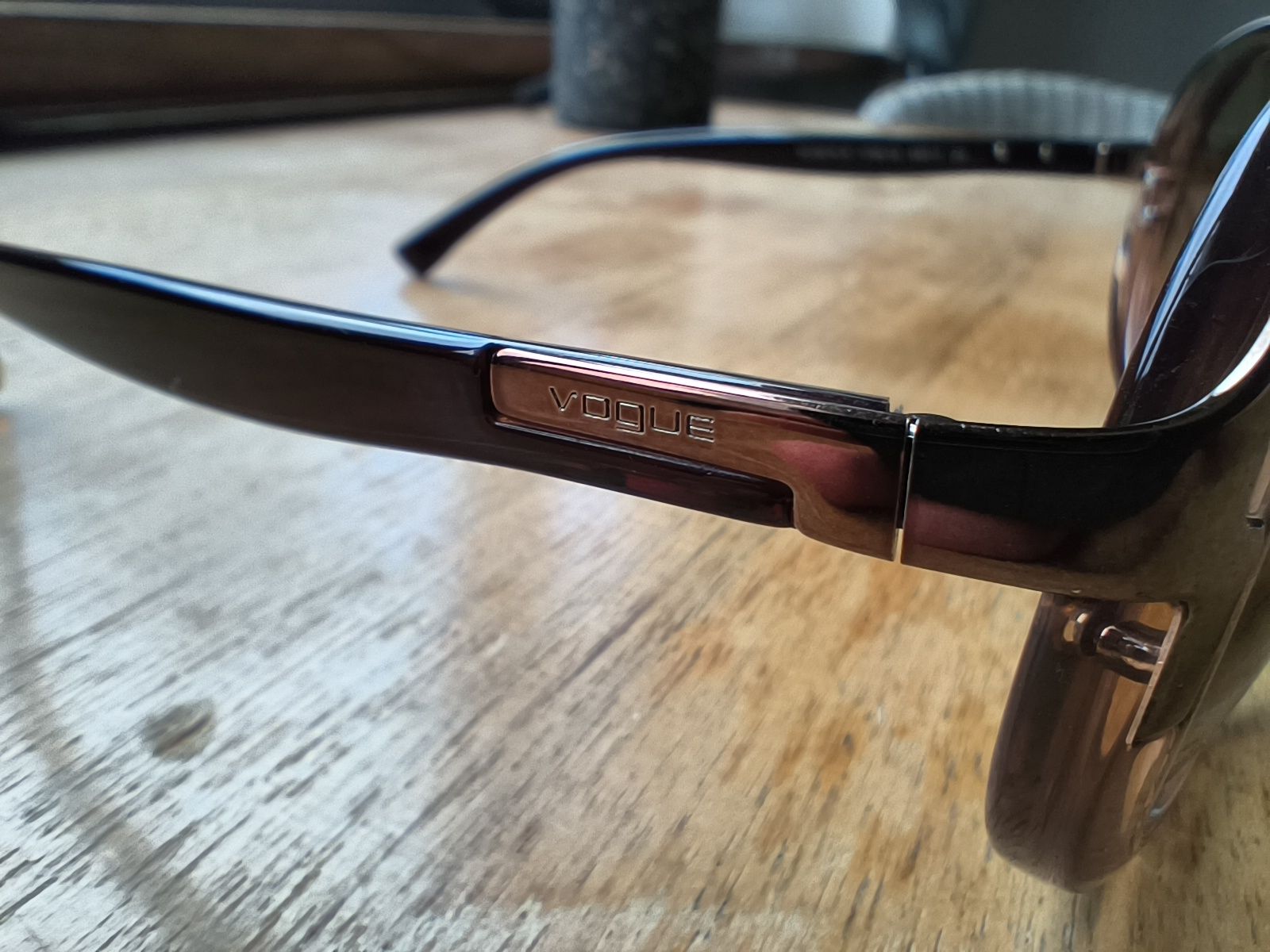 Vogue Occhiali & Lenti: VOGUE Sonnenbrille – Usato da Bern venduto da Gische 3