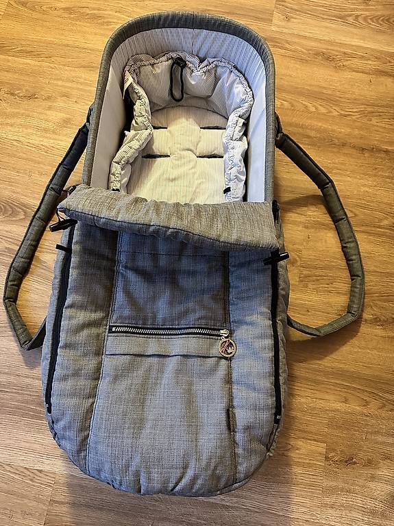 Hartan Kinderwagen: Hartan Racer Kinderwagen – Gebraucht aus Balzers von Avangeline 1