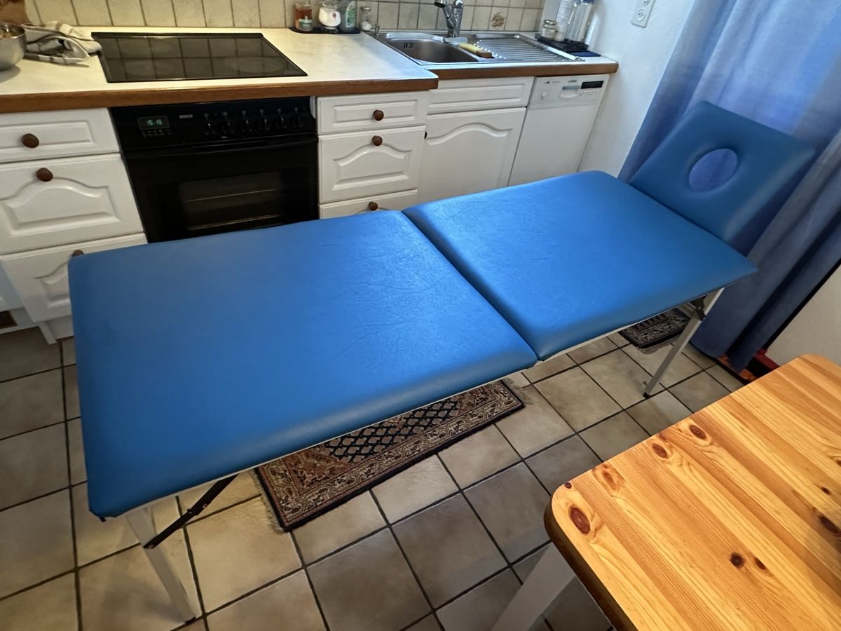 Massagegeräte: Massagetisch – Gebraucht aus Rebstein von Svnb03 1