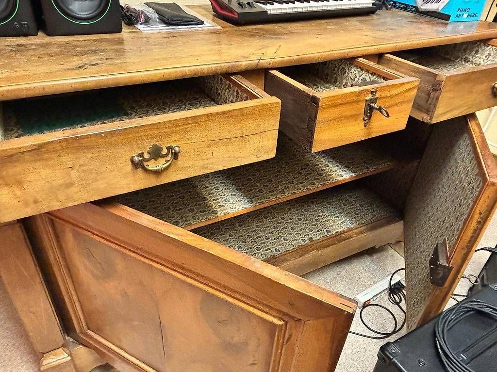 Kommoden: Crédence / Commode ancienne en bois massif – Gebraucht aus Monthey von RAHAAON