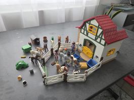 Playmobil Bauernhof mit Tieren& viel Zubehör guter Zustand