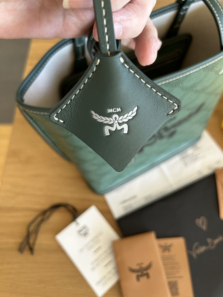 Mcm Borse da donna: MCM Himmel mini Handtasche Grün – Nuovo (secondo la descrizione) da Pratteln venduto da Fashionette.D.D. 4