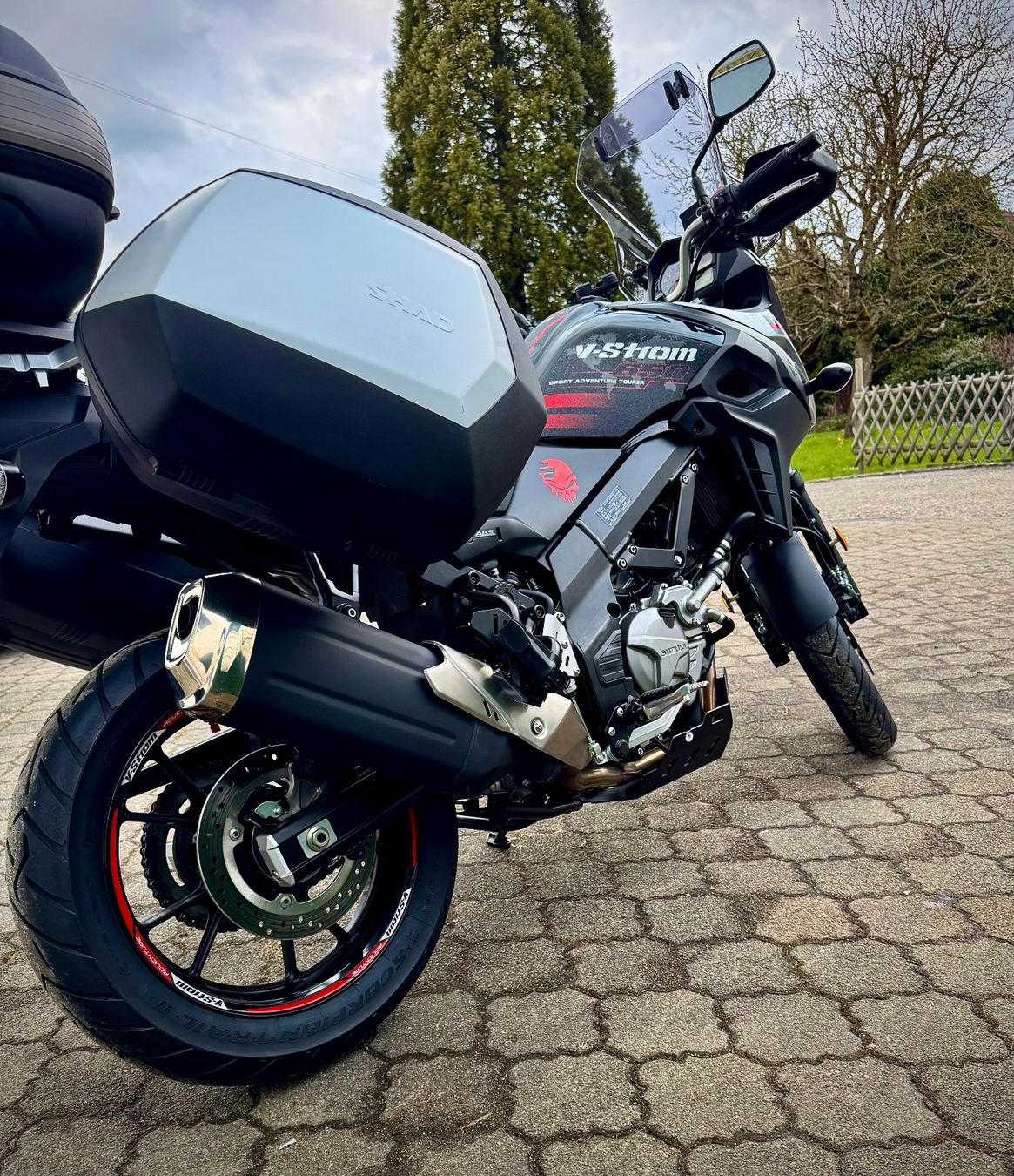 Suzuki Touring: Suzuki DL 650 V-Strom ABS – Usato da Fulenbach venduto da bal_2852 1