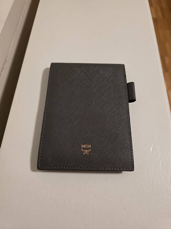 Mcm Blocchi: MCM Notizblock grau – Usato da Basel venduto da kimi.86 1