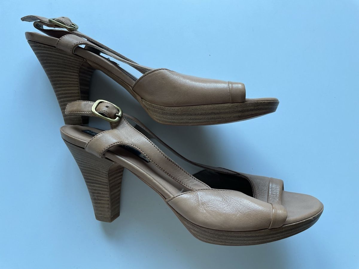 Scarpe da donna: Ledersandale mit Absatz Gr.39 – Usato da Gockhausen venduto da AnneT07 2