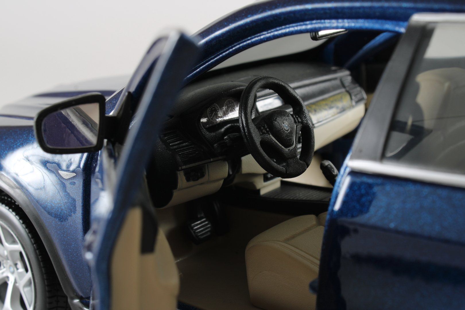 Bburago Modellini d'auto: BMW X5 blau – Usato da Gossau SG venduto da mifab 6