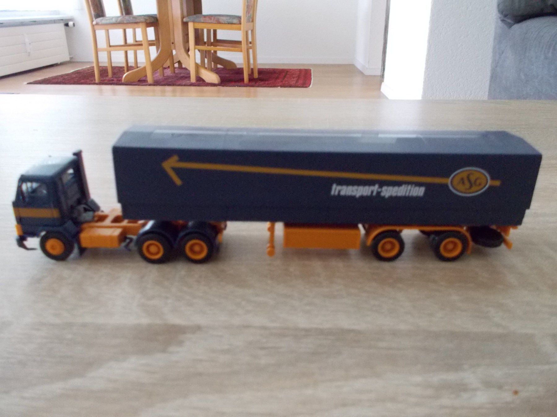 Albedo Modellini d'auto: Volvo F89 – Nuovo (secondo la descrizione) da Weinfelden venduto da Simalaia
