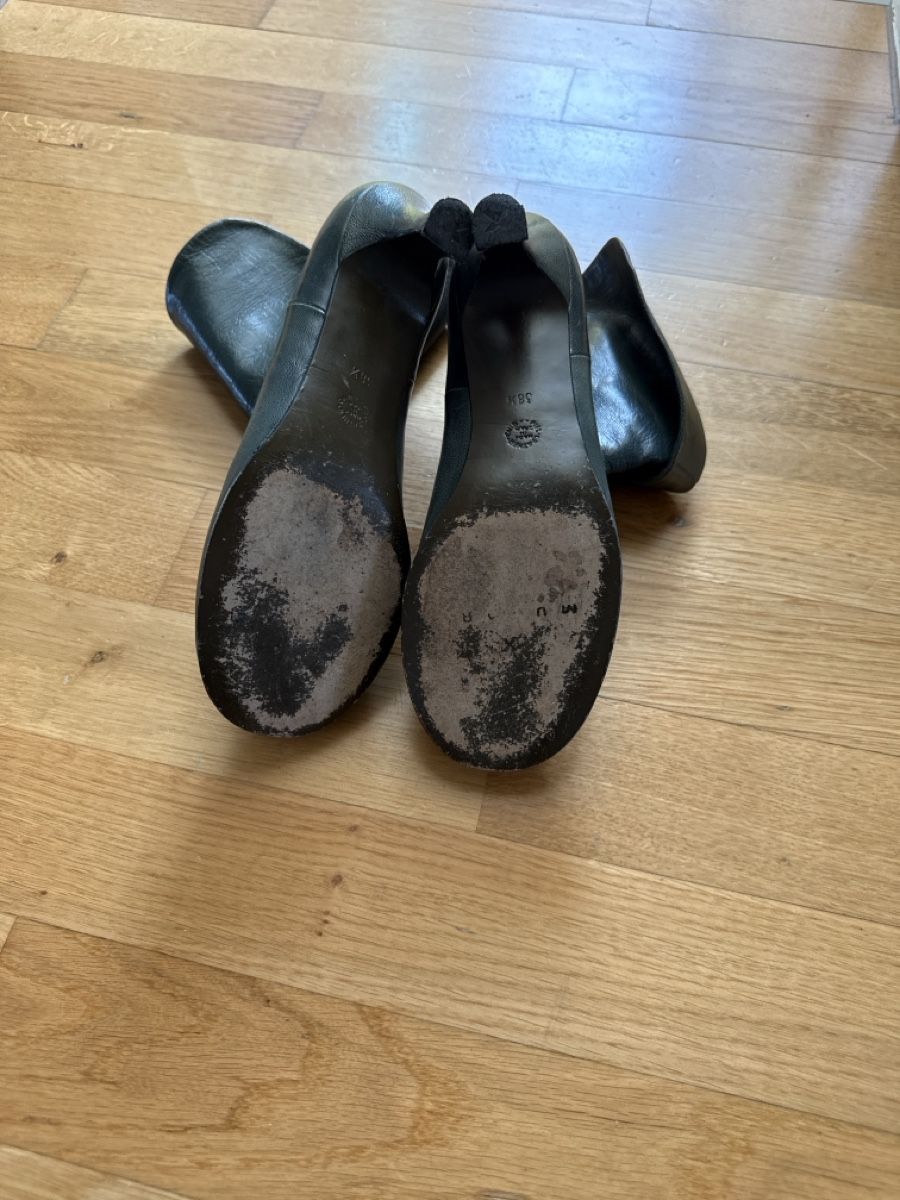 Scarpe da donna: Grüne Lederstiefeletten mit Absatz, Grösse 38.5 – Usato da Schliern b. Köniz venduto da elimi 2