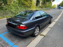BMW 330 ci coupé (E46)