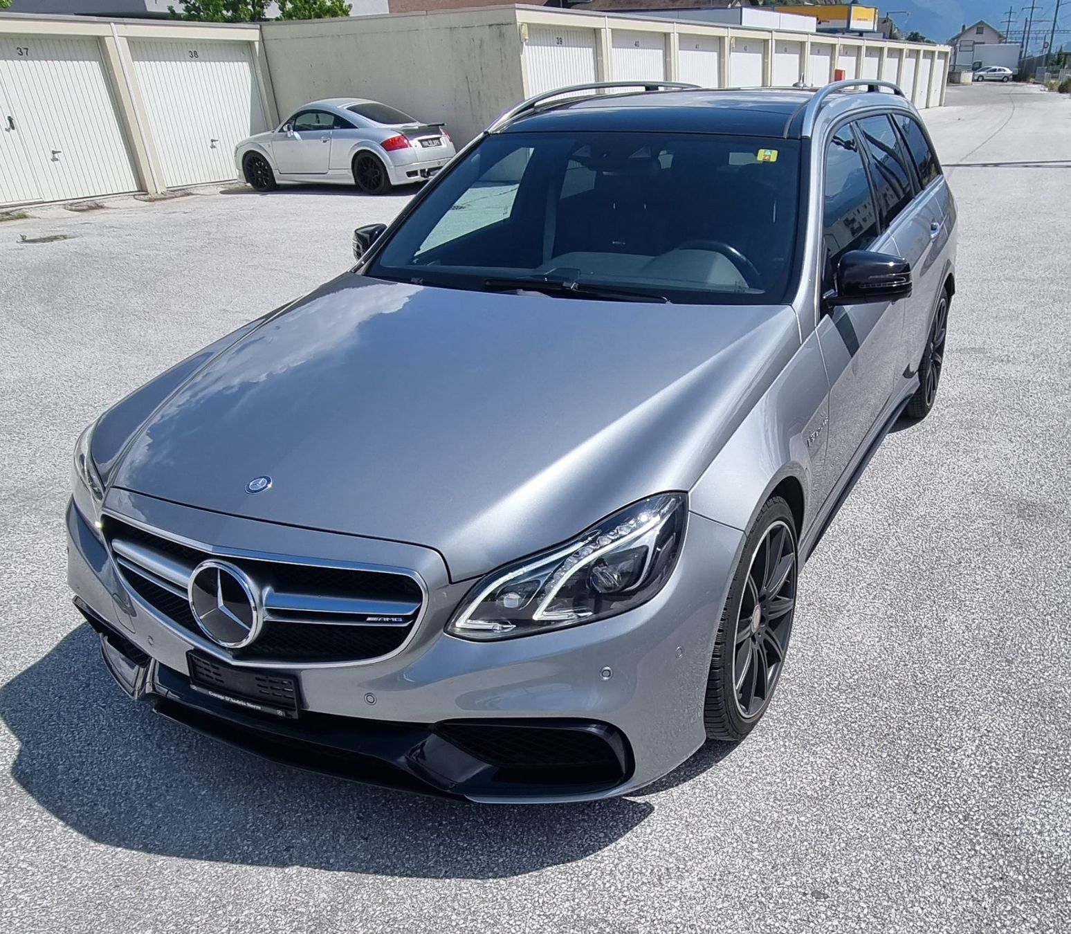 Mercedes-Benz Automobili: Mercedes E 63 AMG S 4Matic Speedshift – Usato da Uvrier venduto da sal_t22d